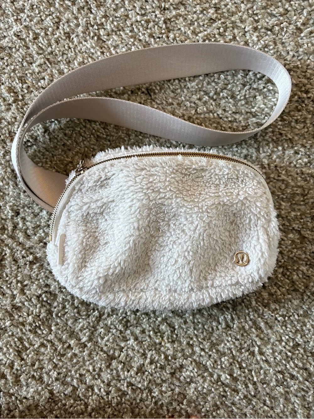 lululemon athletica Cream Sherpa Crossbody Belt Bag
